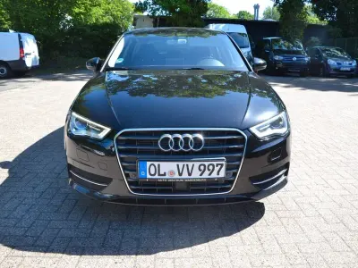 Gebraucht Audi A3 Attraction 110 PS (80 kW) 2016 Schwarz Limousine