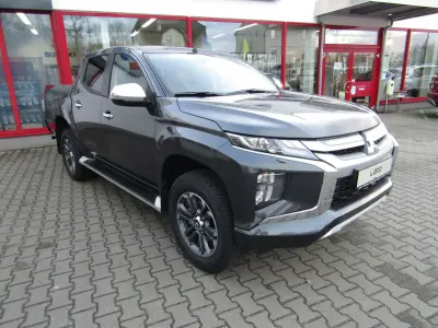Używany Mitsubishi L200 Select 150 KM (110 kW) 2022 Szary Pickup