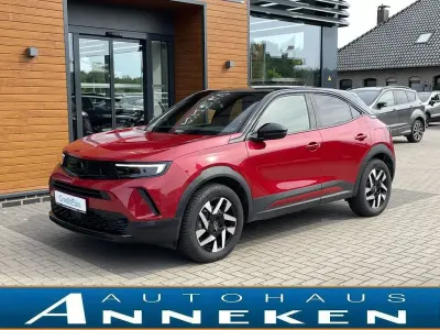 Gebraucht Opel Mokka-e GS Line 100 kW (136 PS) 2024 Lackierung rot rubi metallic SUV