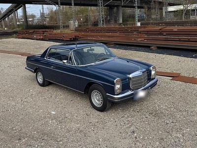 Second-hand Mercedes W114 185 CP (136 kW) 1973 Albastru Coupe