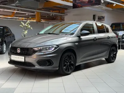 Gebraucht Fiat Tipo Street 95 PS (69 kW) 2020 Grau Limousine
