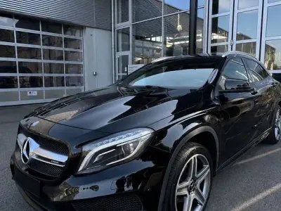 Gebraucht Mercedes GLA200 AMG line 156 PS (114 kW) 2015 Schwarz SUV