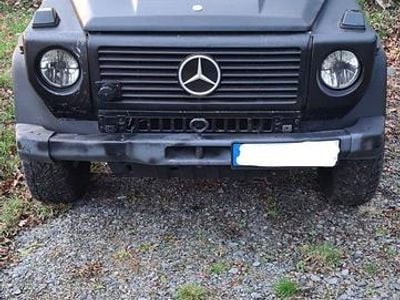 Second-hand Mercedes G280 150 CP (110 kW) 1988 Negru SUV