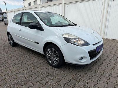 Usata Renault Clio III Night&Day 75 CV (55 kW) 2011 Bianco