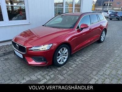 Usata Volvo V60 Core 197 CV (144 kW) 2022 Rosso Station wagon