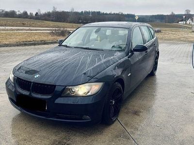 Gebraucht BMW 325 218 PS (160 kW) 2008 Schwarz Kombi