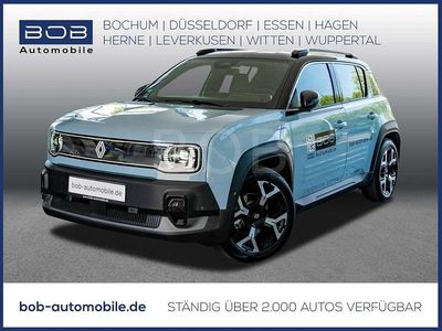 Gebraucht Renault 4 E-Tech Komfort 110 kW (150 PS) 2025 Kumulusblau + dach black pear SUV