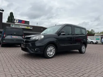 Gebraucht Fiat Doblò Lounge 120 PS (88 kW) 2016 Schwarz Van / Kleinbus