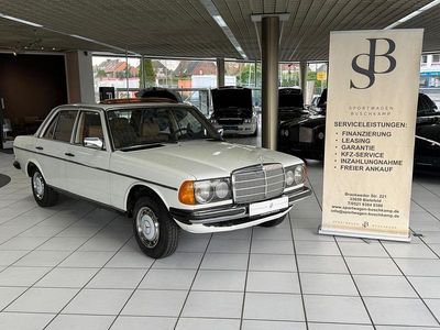 Gebraucht Mercedes 200 109 PS (80 kW) 1981 Weiß Limousine