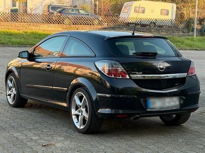 Usata Opel Astra GTC Sport 120 CV (88 kW) 2005 Nero Coupé
