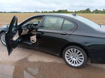 BMW 730