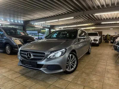 Gebraucht Mercedes C180 Avantgarde 156 PS (114 kW) 2015 Silber Kombi