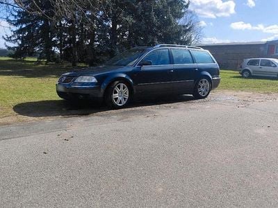 Gebraucht VW Passat Highline 180 PS (132 kW) 2002 Blau Kombi