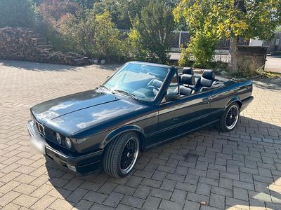 Gebraucht BMW 335 Cabriolet 211 PS (155 kW) 1990 Schwarz Cabrio