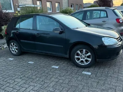 Gebraucht VW Golf V 77 PS (56 kW) 2005 Schwarz Kleinwagen