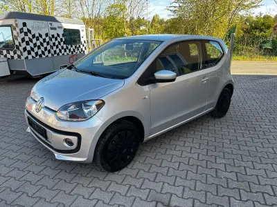 Używany VW up! Move 60 KM (44 kW) 2014 Srebrny Hatchback