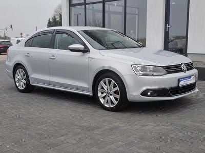 Gebraucht VW Jetta Highline 140 PS (102 kW) 2013 Silber Limousine