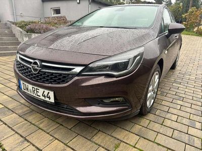 Braun Gebraucht 2017 Opel Astra Limousine | 12.300 € (Fairer Preis)