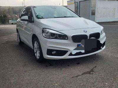 Gebraucht BMW 218 Advantage 136 PS (100 kW) 2017 Weiß Kombi