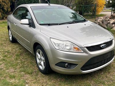 Usata Ford Focus Cabriolet 101 CV (74 kW) 2008 Grigio Cabrio