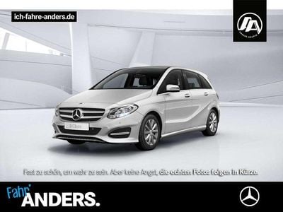 Gebraucht Mercedes B180 122 PS (89 kW) 2017 Silber Van / Kleinbus