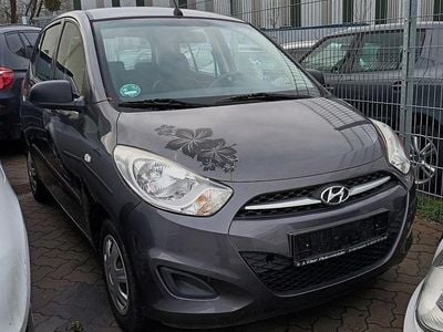 Grau Gebraucht 2013 Hyundai i10 Kleinwagen | 3.500 € (Fairer Preis)