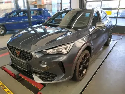 Używany Cupra Formentor VZ 245 KM (180 kW) 2022 Szary SUV