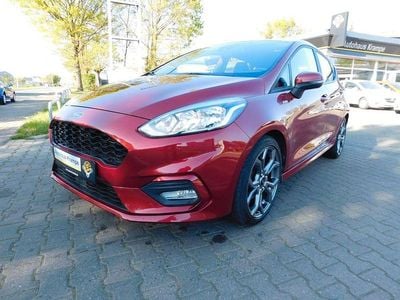 Usata Ford Fiesta ST-Line 140 CV (102 kW) 2018 Rosso Utilitaria