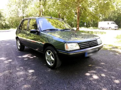 Gebraucht Peugeot 205 60 PS (44 kW) 1993 Andere farben Kleinwagen