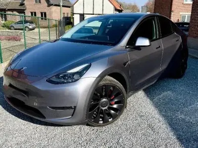 Usata Tesla Model Y Performance 392 kW (534 CV) 2023 Grigio SUV