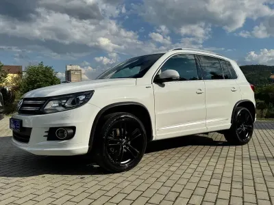 Gebraucht VW Tiguan LOUNGE 150 PS (110 kW) 2016 Weiß SUV