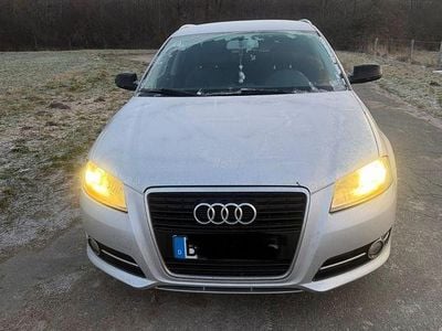 Grau Gebraucht 2012 Audi A3 Ambiente Coupé | 7.400 € (Guter Preis)