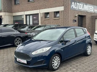 Gebraucht Ford Fiesta Trend 101 PS (74 kW) 2015 Blau Kleinwagen