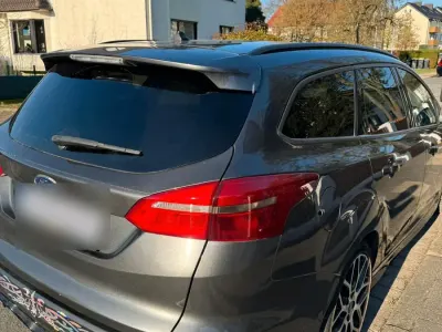 Gebraucht Ford Focus 150 PS (110 kW) 2018 Grau Kombi