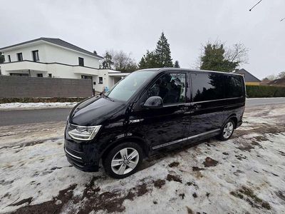 Second-hand VW T6 Generation Six 204 CP (150 kW) 2016 Negru Van
