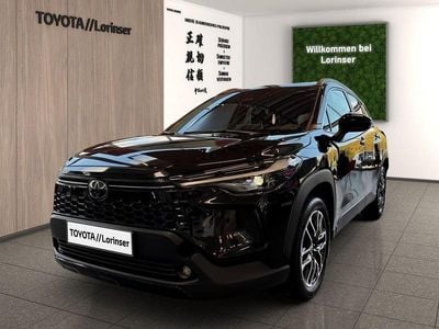 Black mica / ink Neu 2025 Toyota Corolla Cross Team SUV | 38.990 € (Fairer Preis)