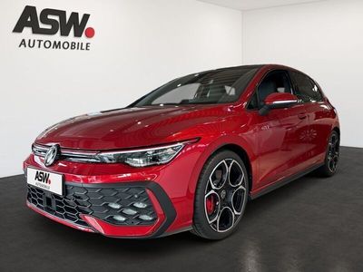 Kings red metallic Gebraucht 2024 VW Golf VIII GTI Limousine | 45.880 € (Teuer)