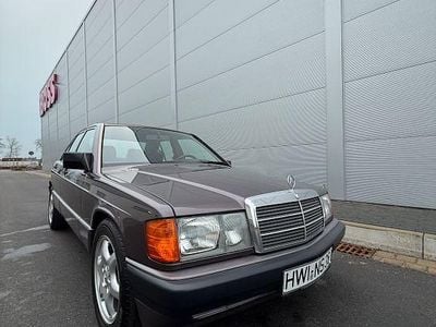 Violet Gebraucht 1991 Mercedes 190 Limousine | 7.499 €
