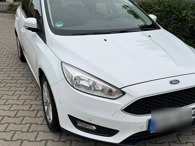 Gebraucht Ford Focus 95 PS (69 kW) 2018 Weiß Kombi