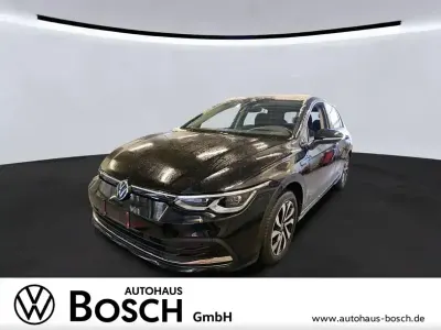 Gebraucht VW Golf VIII Active 150 PS (110 kW) 2023 Deep black perleffekt Limousine