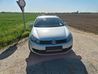 Gebraucht VW Golf VI 105 PS (77 kW) 2011 Silber Kleinwagen