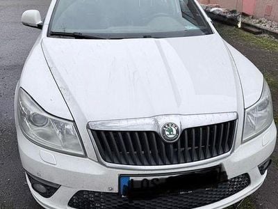 Weiß Gebraucht 2012 Skoda Octavia RS Kombi | 4.600 € (Guter Preis)