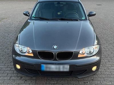 Usata BMW 118 122 CV (89 kW) 2005 Grigio Utilitaria
