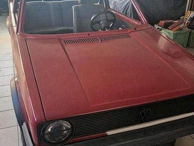 Rot Gebraucht 1983 VW Golf I GTI Kleinwagen | 3.000 €