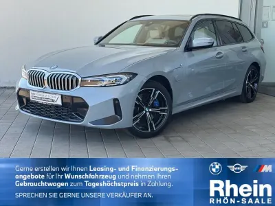 Gebraucht BMW 330e Sport Line 292 PS (214 kW) 2025 M brooklyn grau (metallic) Kombi