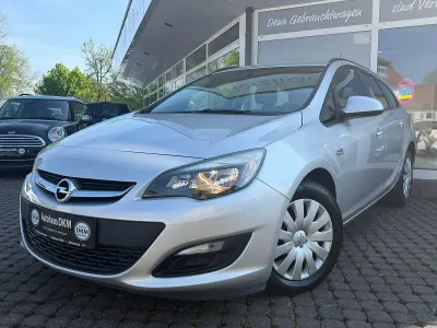 Gebraucht Opel Astra Selection 140 PS (102 kW) 2015 Silber Kombi