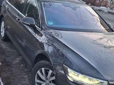 Gebraucht VW Passat 140 PS (102 kW) 2020 Grau Kombi
