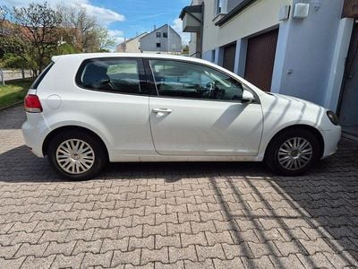 Usata VW Golf VI Comfortline 102 CV (75 kW) 2009 Bianco Utilitaria