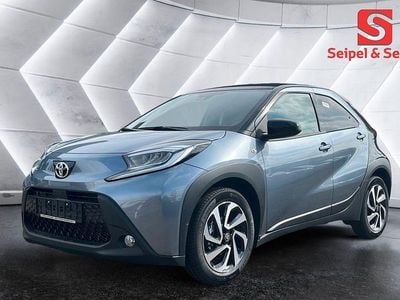 Grau Neu 2025 Toyota Aygo X SUV | 19.890 € (Etwas zu teuer)