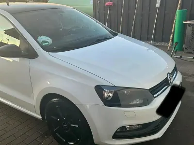Gebraucht VW Polo Sound 75 PS (55 kW) 2017 Weiß Kleinwagen